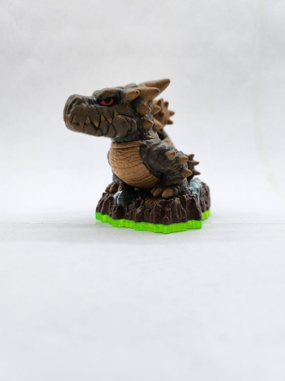 Bash Skylander - Picture 5 of 14